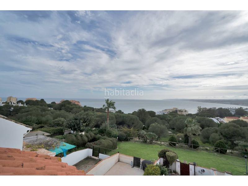 Foto 5afeb8df-6d1c-4c91-9f6c-45f3e3a1223c. Casa adossada a pinar del Seghers 50 a Seghers Estepona