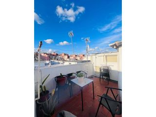 Dúplex a Calle antero 1. Venta de piso en estepona