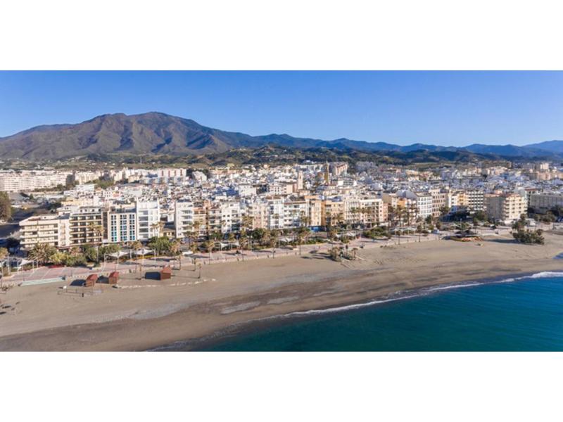 Foto 8875695a-967c-4db1-ae3d-51a2fcd51053. Piso en Parque Central 1 piso en venta en prol. san lorenzo, Parque Central en Estepona