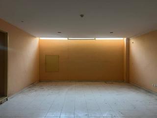 Lloguer Local Comercial a Pico del aneto 1. Almacen en alquiler en el paraísoatalayabenamara
