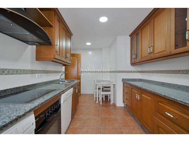 Foto 0fbe7d8e-4b70-447f-a99d-60a2e7c67343. Appartamento in Parque Central Estepona