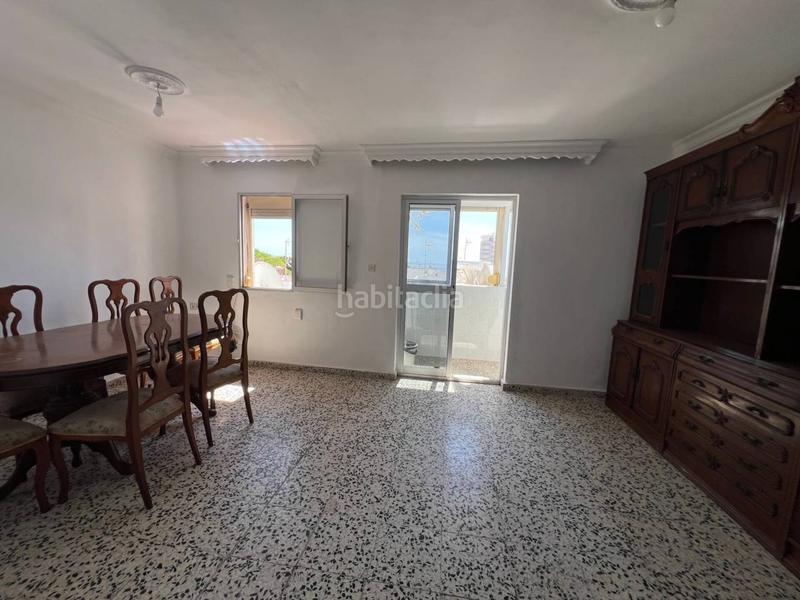Foto 6ac0e8a1-d9e8-4d8f-85cc-d51a96b5c9de. Piso en méndez núñez 1 piso en venta en puerto en Estepona