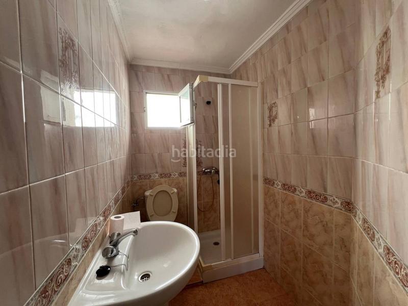 Foto a09b6465-1181-4b83-aa2f-ec68c03e40f9. Piso en méndez núñez 1 piso en venta en puerto en Estepona