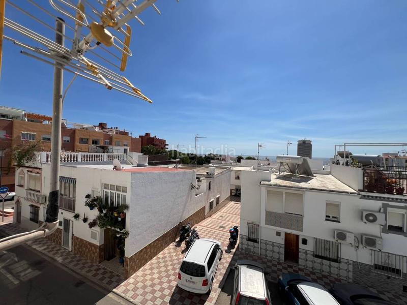 Foto e8cca9d9-8277-4ea9-86ac-e41d00cdd875. Piso en méndez núñez 1 piso en venta en puerto en Estepona