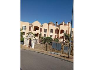 Pis a María pita 1. Apartamento en venta en doña lucía, estepona oeste