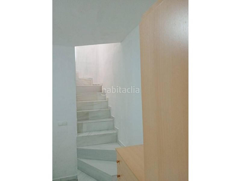 Foto 5951f840-de18-4046-aa4b-f51d66e28c80. Dúplex a calle sidney 1 a altos de Estepona Estepona