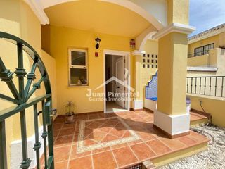 Location Maison jumelée à Camino alberdina 100. Casa pareada en alquiler, zona el padrón
