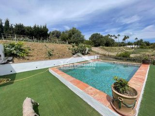 Mas à Camino alberdina 1. Casa de campo en las alberdinas, el padrón  estepona este