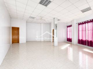 Miete Geschäftsraum  Avenida valencia 1. Local comercial en av. valencia, estepona