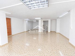 Local Comercial en Calle Jesús Cautivo 1
