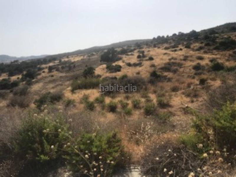 Foto b35a85fd-ae60-418b-b2c2-65e9b7c34e2c. Industrial plot in los pedregales 213 in altos de Estepona Estepona
