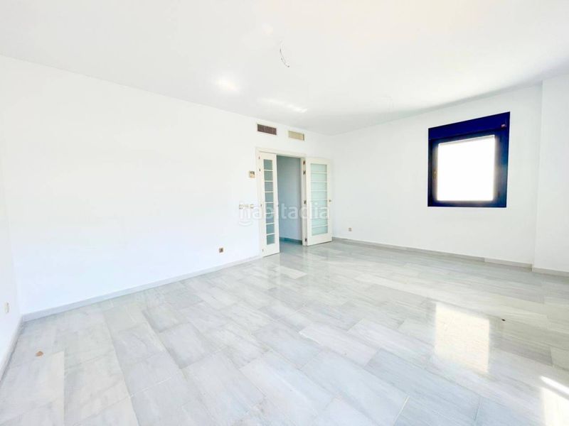 Foto 9389893e-3e73-4197-a8a7-a83c8959c136. Attique dans calle vista africa 4 dans Centro Estepona