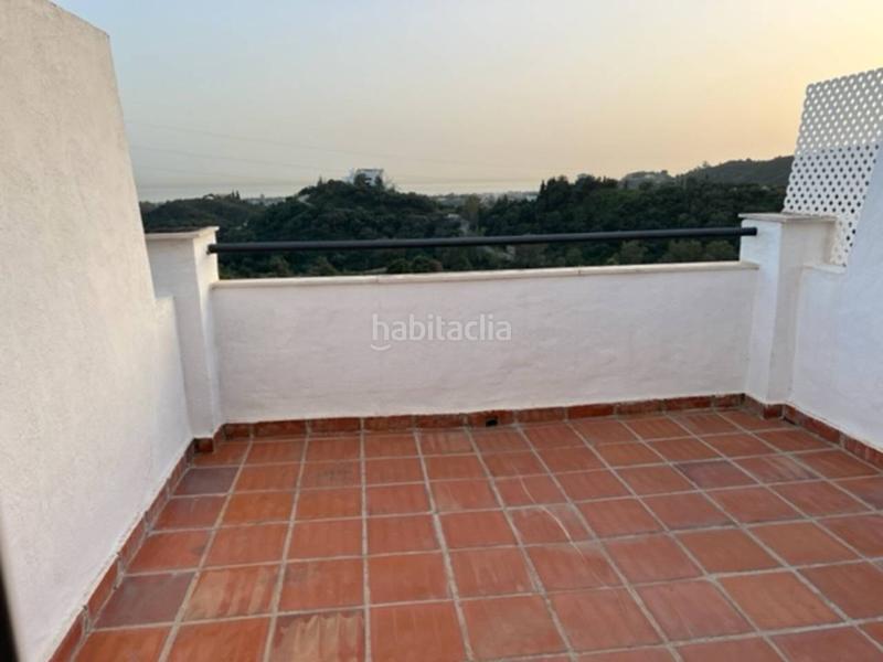 Foto 901465c8-6ac7-4c7c-abd6-979efdc2a2d5. Rent duplex in sidney 63 in altos de Estepona Estepona