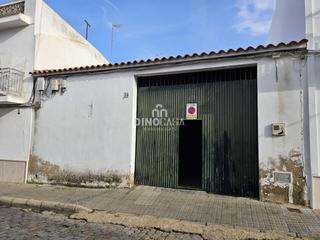 Car parking in Cartaya. Garaje en venta en centro.