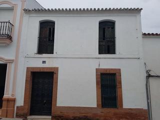 Casa a Cartaya. Casa en venta en centro.