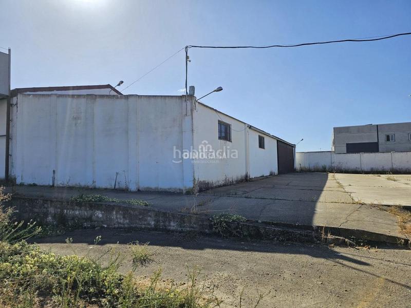 Foto 6f89cdb2-1878-4b39-acf4-abe33dd2f1d8. Nave industrial  en venta , 3 dormitorios. en Cartaya