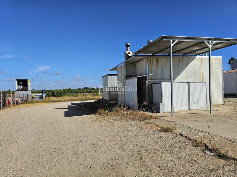 Foto 6fcbfd21-7106-4dda-b2f2-586442c63ebf. Nave industrial  en venta , 3 dormitorios. en Cartaya