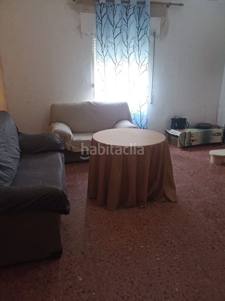 Foto bb828009-65c4-42aa-94b3-14772ec9e793. Casa amb piscina a Fuente Palmera