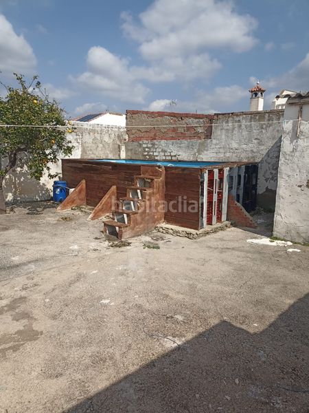 Foto e416b7d0-06f7-4bf9-94ed-6afbf0966360. Casa amb piscina a Fuente Palmera