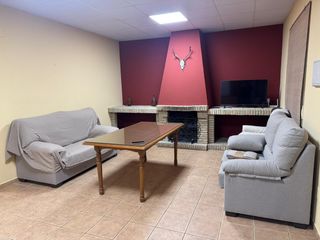 Rent Chalet in Fuente Palmera. Chalet en alquiler en fuente palmera.