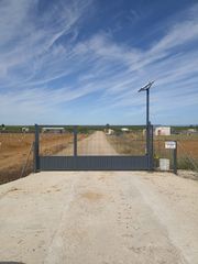 Fondo rustico in Fuente Palmera. Parcela de 4200 m2