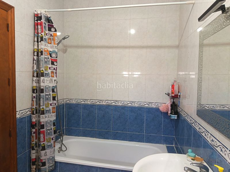 Foto cfd373ea-ea2f-4eaf-b157-4d64ecac4750. Casa amb calefacció aparcament piscina a Fuente Palmera