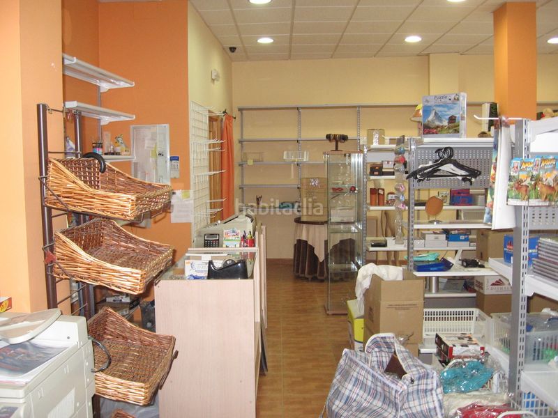 Foto b47006bf-d738-4f53-97ee-7a7fe29722c6. Local comercial amb calefacció a Guadalcázar