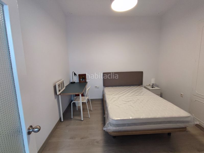 Foto 4feb6bf2-bf3a-489b-8e0e-08bd669e9e84. Rent flat in Centro Histórico Cádiz
