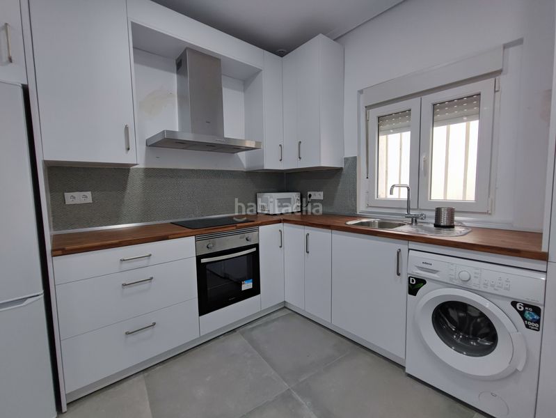 Foto b1e28e40-5eae-4185-985a-24ffd590b2e3. Rent flat in Centro Histórico Cádiz