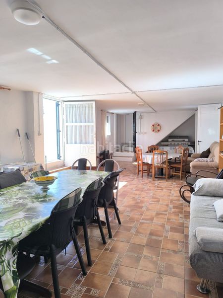 Foto 87efad1c-6ceb-4689-87de-cad586a41b4e. Casa amb aparcament a Motril ciudad Motril