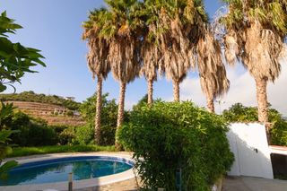 Masia  Diseminado matagallares. Cortijo en venta en salobreña, 2 dormitorios.
