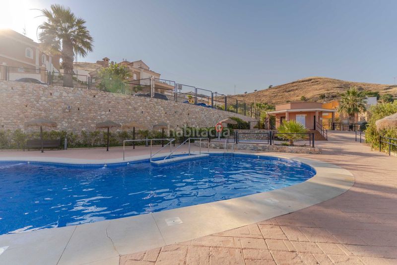Foto cfaedead-09b3-4335-9bc2-3ba3245d89e3. Pis amb aparcament piscina a Motril ciudad Motril