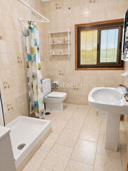 Foto d8f1a844-5ebf-4957-84da-7c5c9eeb61ce. Casa amb aparcament a Molvízar