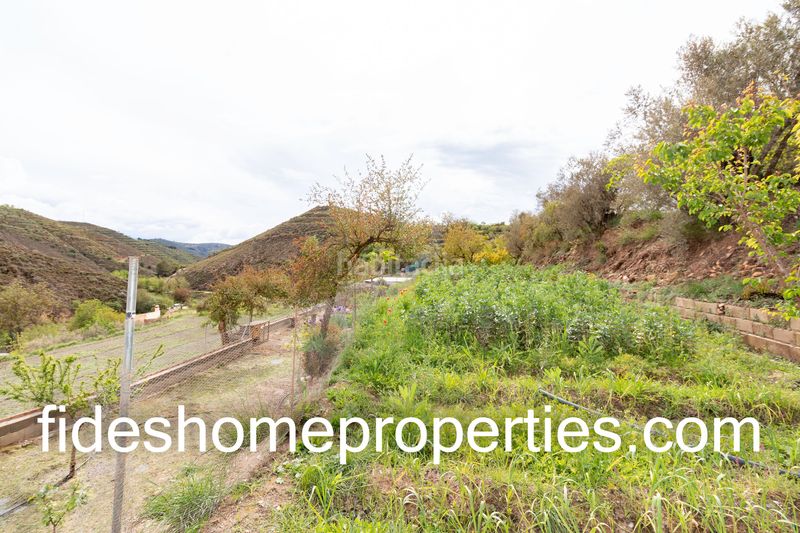 Foto ec34f188-bee9-4a39-82f4-957069cd8f45. Masia a Dúrcal