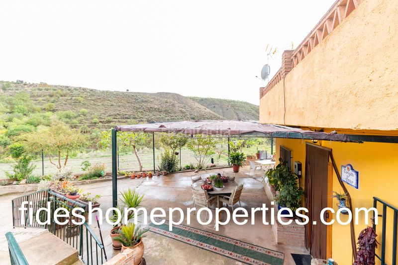 Foto f6ffda7a-1e75-4aaf-b109-46358ab1fbce. Masia a Dúrcal