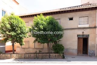 Masia a Calle barrio bajo 8