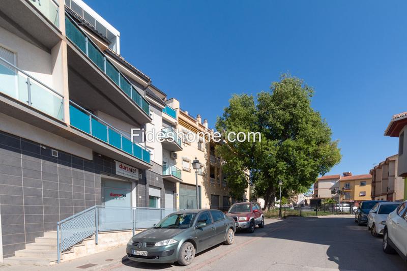 Foto 0c1ea22d-3ec9-4b8e-a289-1b3b032fa65a. Parking coche en calle echevarria 60 en Dúrcal