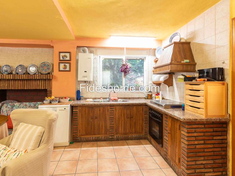 Foto 2f23e5e2-284c-4d2f-962f-3b789036786e. Casa a calle eras 16 a Nigüelas