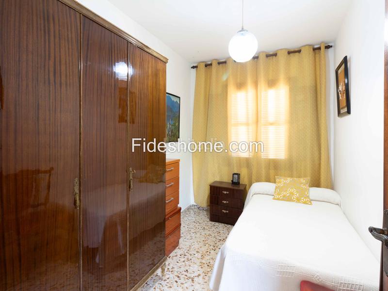 Foto 2f83a680-e223-4038-a913-0d39df91d2e3. Casa a calle eras 16 a Nigüelas