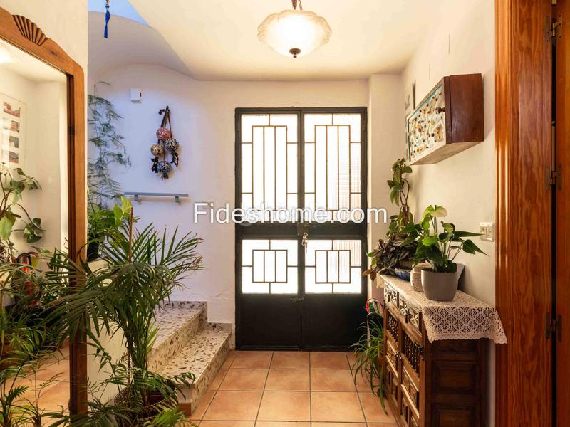 Foto 304cac1e-8ca0-46d7-bc32-45ce422cef26. Casa a calle eras 16 a Nigüelas