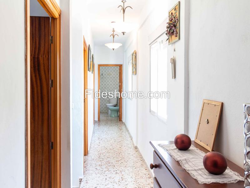 Foto d336e8df-1ffe-46fd-8ecf-a8ce17d21bbf. Casa a calle eras 16 a Nigüelas