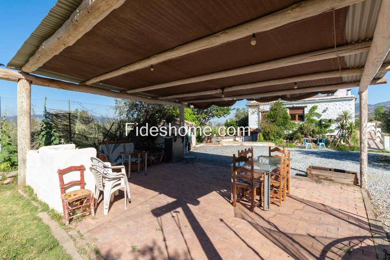 Foto 36f89999-c15e-4647-822e-ecc845770053. Bauernhof mit kamin heizung parking in Nigüelas