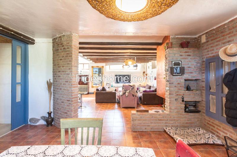 Foto 3e8faa50-c04f-4374-920f-e9673080201f. Bauernhof mit kamin heizung parking in Nigüelas