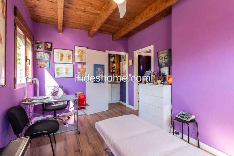 Foto 8391f549-92f3-4f2f-b3fc-95535e3a7c90. Bauernhof mit kamin heizung parking in Nigüelas