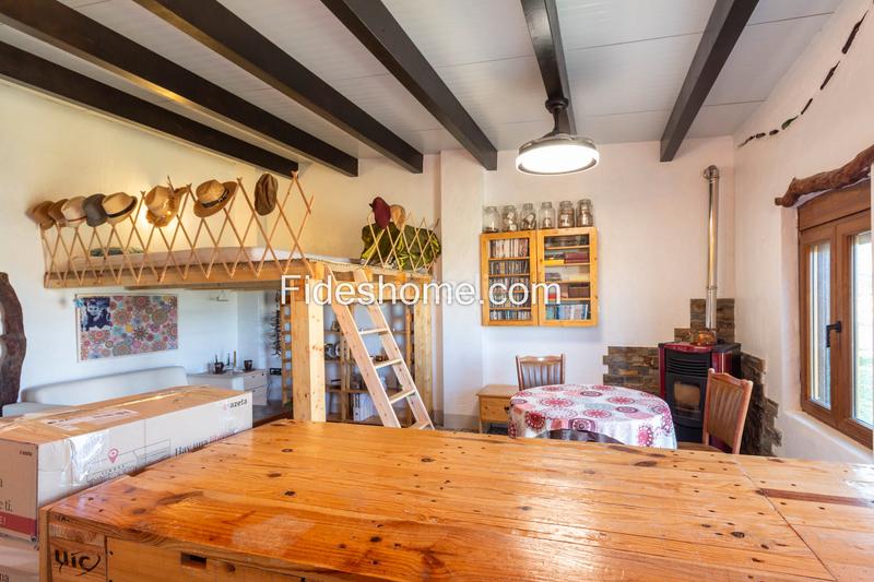 Foto ddb373a9-08ac-47cc-84e2-69779e2e3538. Bauernhof mit kamin heizung parking in Nigüelas