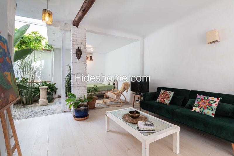 Foto 04f41dbe-ea84-47c1-a085-5d5f213ac466. Masía en calle perez galdos 4 encantadora casa rústica en el corazón de melegís en Lecrín