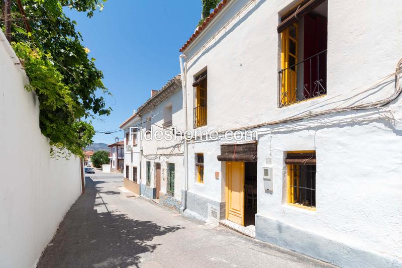 Foto 83b34e1f-c4e1-4a6a-a055-165ec97569d1. Masía en calle perez galdos 4 encantadora casa rústica en el corazón de melegís en Lecrín