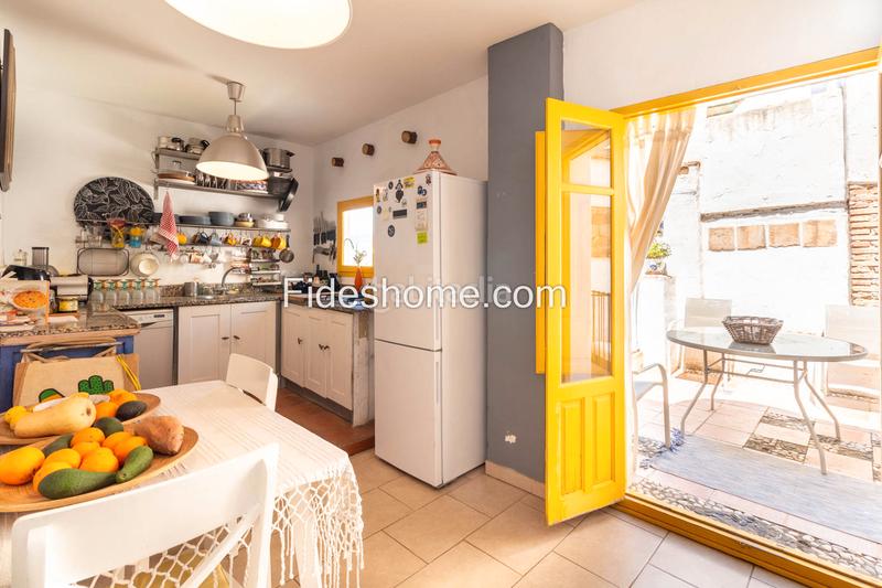 Foto b5fa2a63-0cd0-465a-a291-56d920959ba1. Masía en calle perez galdos 4 encantadora casa rústica en el corazón de melegís en Lecrín