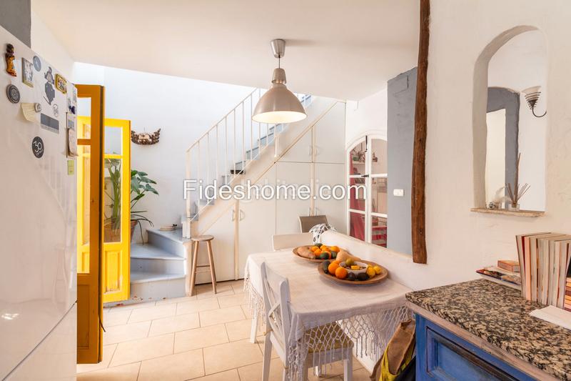 Foto b92bf2fe-017f-4cbe-8683-6e7db263a182. Masía en calle perez galdos 4 encantadora casa rústica en el corazón de melegís en Lecrín