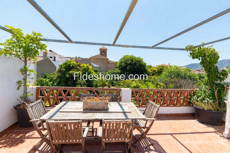 Foto f9287ecd-5cbd-42ba-97fb-5fc551b97eb5. Masía en calle perez galdos 4 encantadora casa rústica en el corazón de melegís en Lecrín